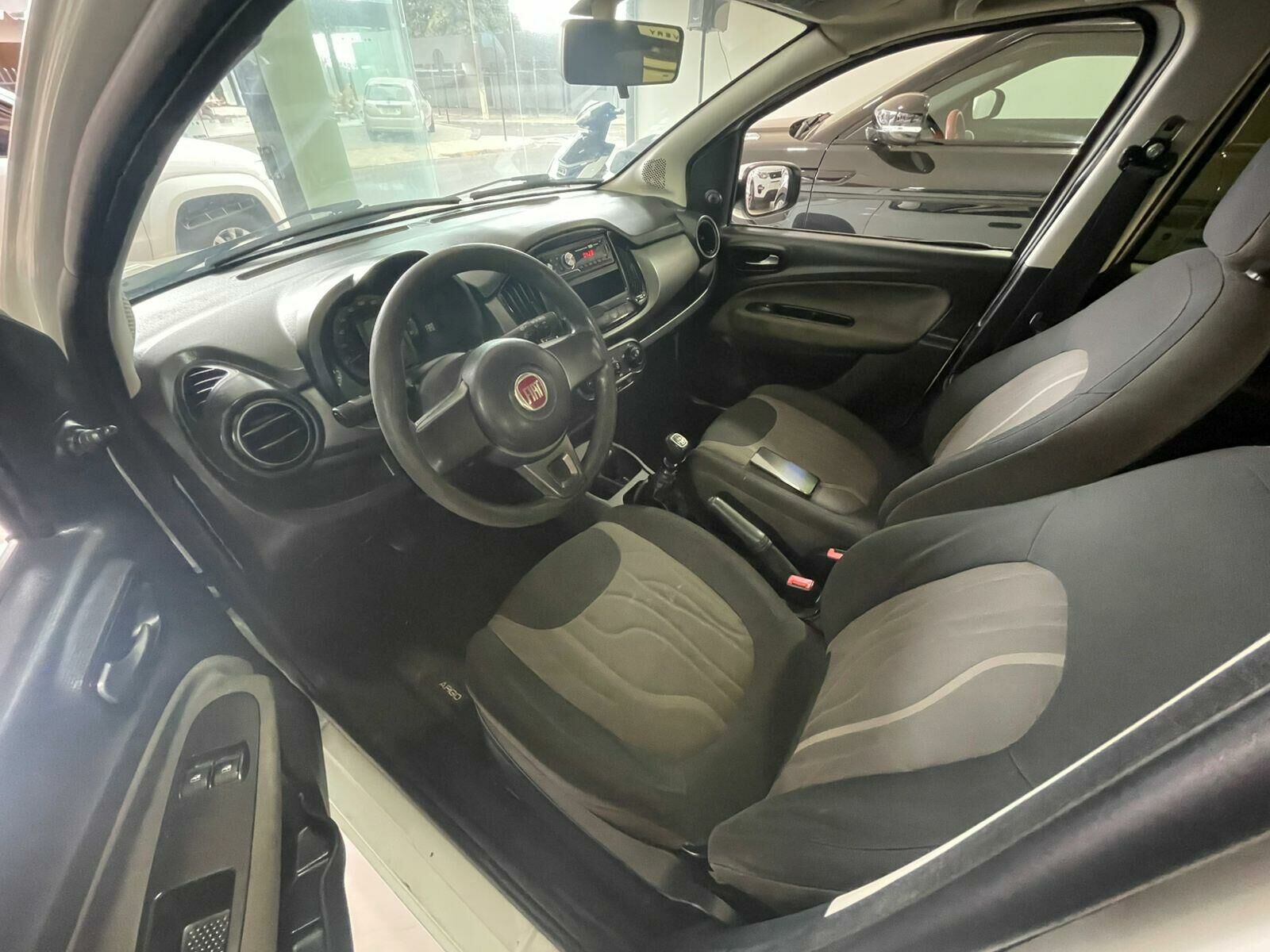 Imagem do veículo  FIAT UNO WAY 1.0